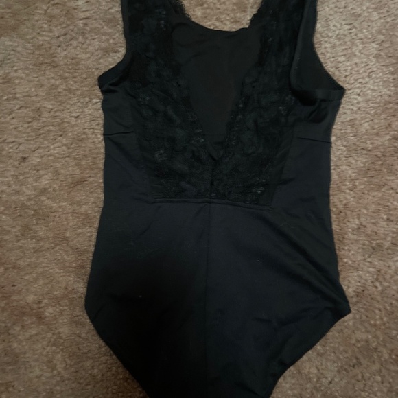Danz n Motion Girls Black Leotard, Size 6/7 - Picture 2 of 2